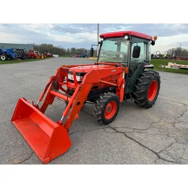 Kubota L4310 cab and loader tractor