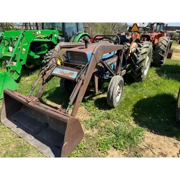 Ford 3000 gas with loader