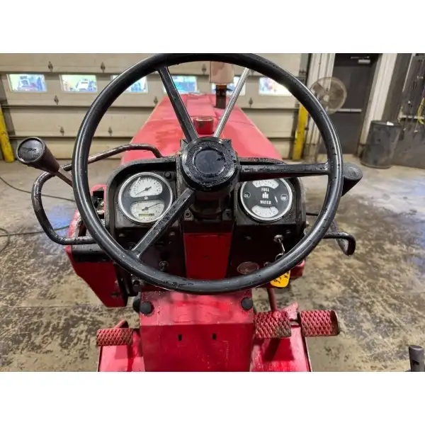 International 656 hydro tractor