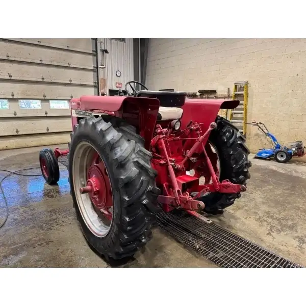 International 656 hydro tractor