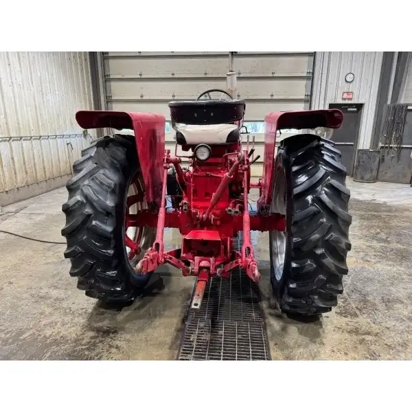 International 656 hydro tractor