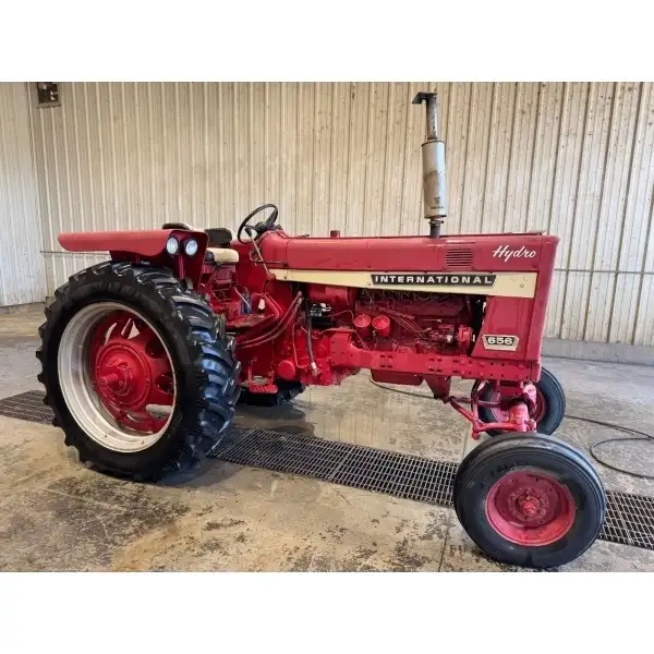 International 656 hydro tractor