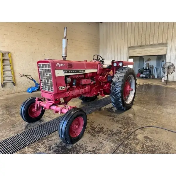 International 656 hydro tractor
