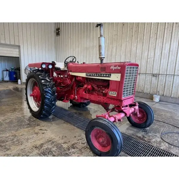 International 656 hydro tractor