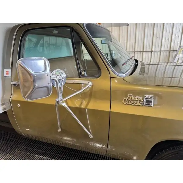 1976 GMC box truck with 454