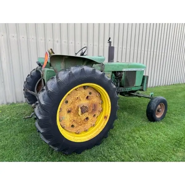 John Deere 3020 diesel powershift