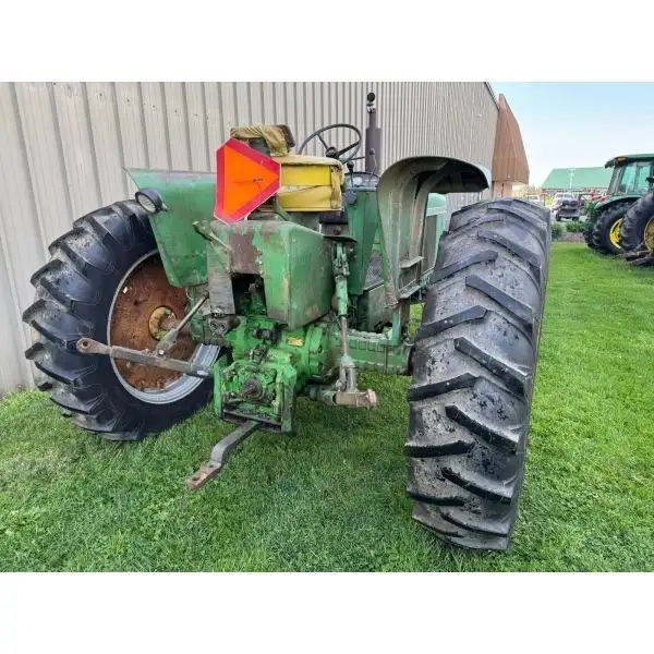 John Deere 3020 diesel powershift