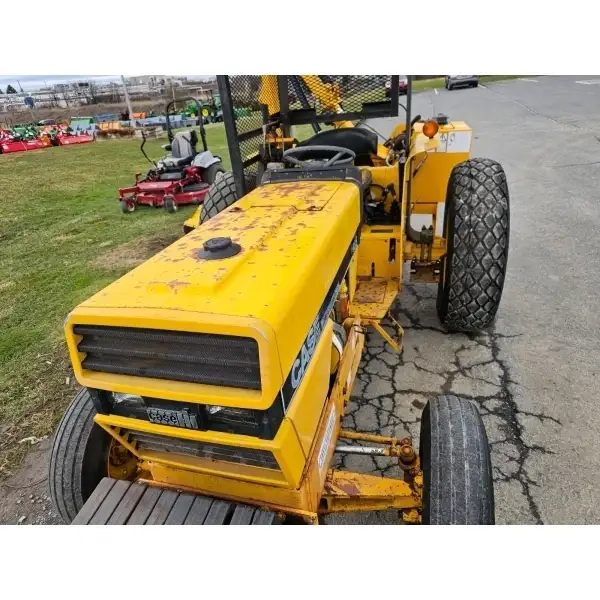 Case IH 485 tractor
