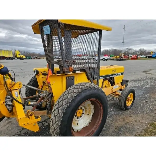 Case IH 485 tractor