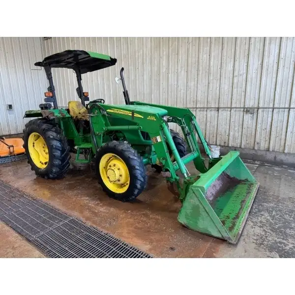 John Deere 5055E 4x4 tractor loader