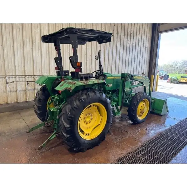 John Deere 5055E 4x4 tractor loader