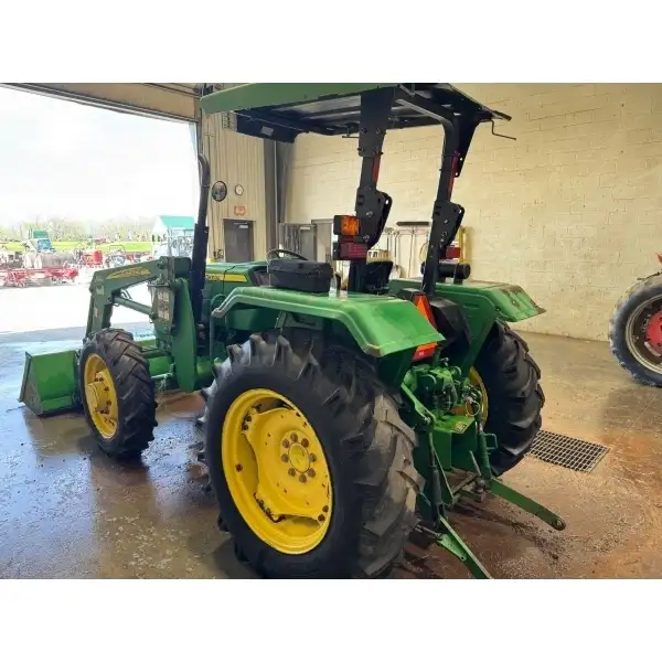 John Deere 5055E 4x4 tractor loader
